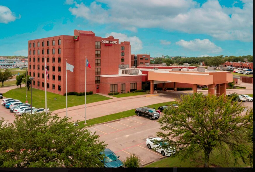 More Photos Of 1721 E Central Texas Expy, Killeen Hotel For Sale