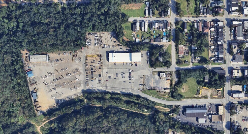 Primary Photo Of 1250 Benhill Ave, Curtis Bay Warehouse For Lease