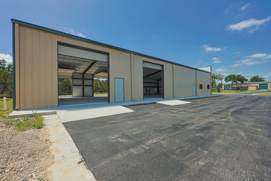 More Photos Of 3364 N Bagdad Rd, Leander Unknown For Lease