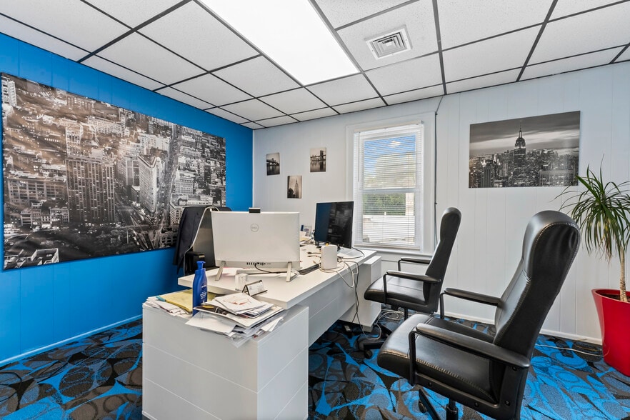 More Photos Of 1648 US Highway 130, North Brunswick Medical For Sale