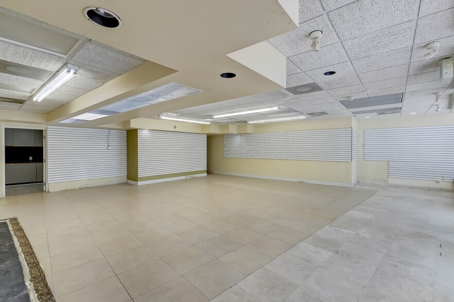 More Photos Of 3425 Galt Ocean Dr, Fort Lauderdale Storefront Retail Office For Lease