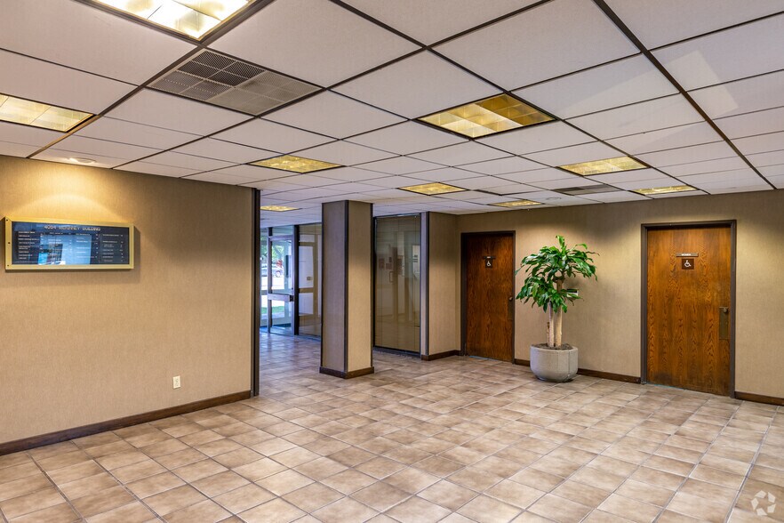 More Photos Of 4054 McKinney Ave, Dallas Office For Lease