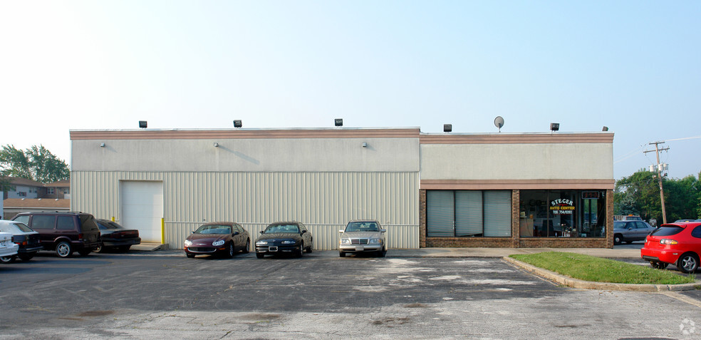 Primary Photo Of 450 W 34th St, Steger Auto Dealership For Sale