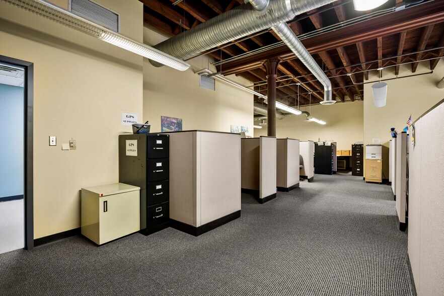 More Photos Of 60 S Pearl St, Albany Office For Sale