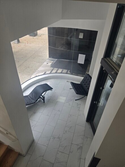 More Photos Of 429 N Eutaw St, Baltimore Office For Lease