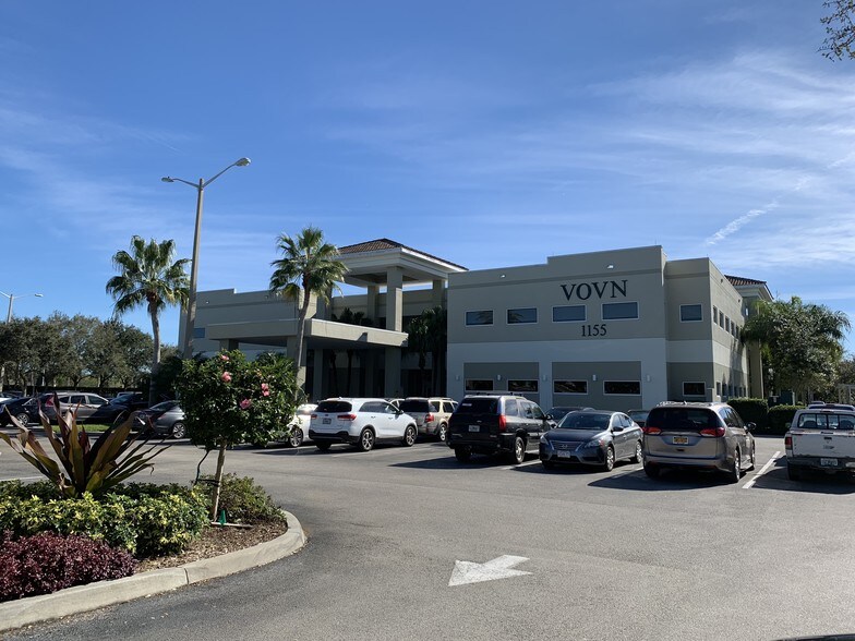 Primary Photo Of 1155 35th Ln, Vero Beach Medical For Lease