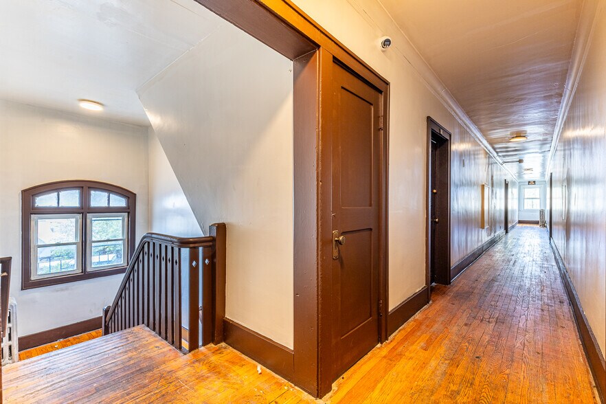 More Photos Of 865 Lake Ave, Rochester Apartments For Sale