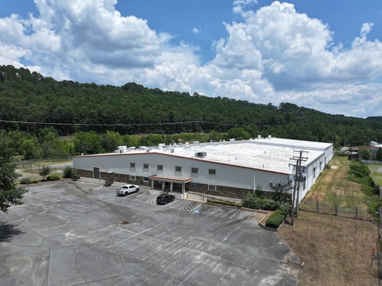 More Photos Of 8328 Macarthur Dr, North Little Rock Manufacturing For Lease