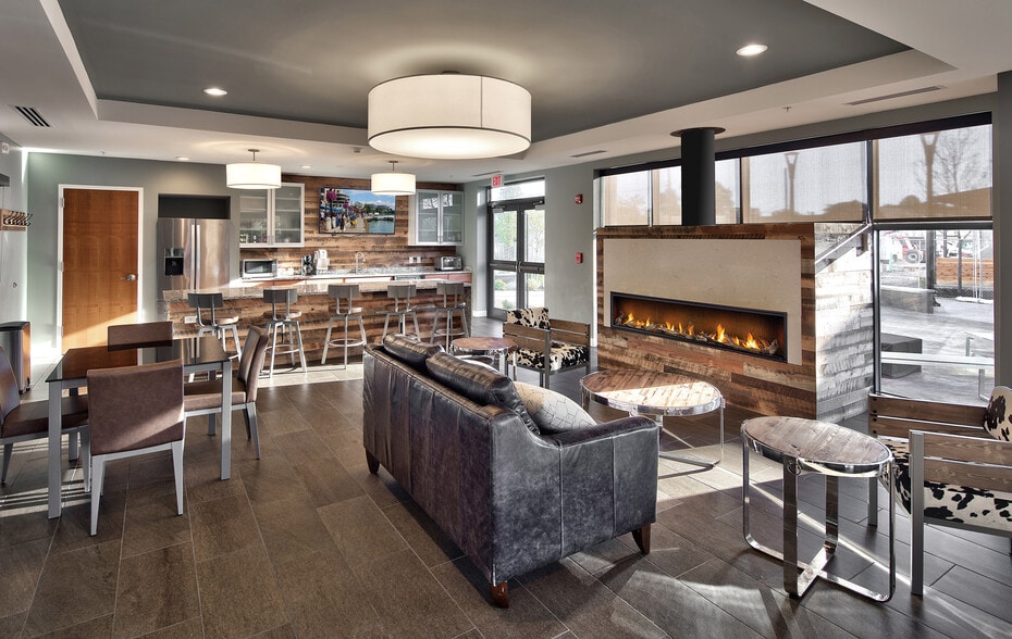 More Photos Of 50 Charlotte St, Rochester Apartments For Sale