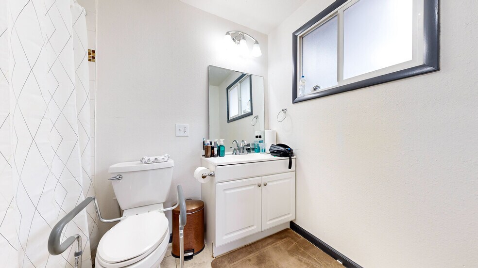 More Photos Of 1825 7th Ave, Greeley Multifamily For Sale