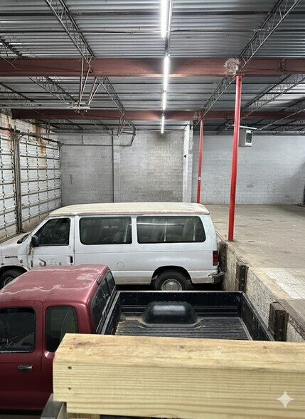 More Photos Of 3300 Hamilton Blvd SE, Atlanta Warehouse For Sale