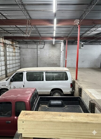 More Photos Of 3300 Hamilton Blvd SE, Atlanta Warehouse For Sale