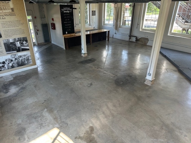 More Photos Of 153 Frazier loop, Statesville General Retail For Sale