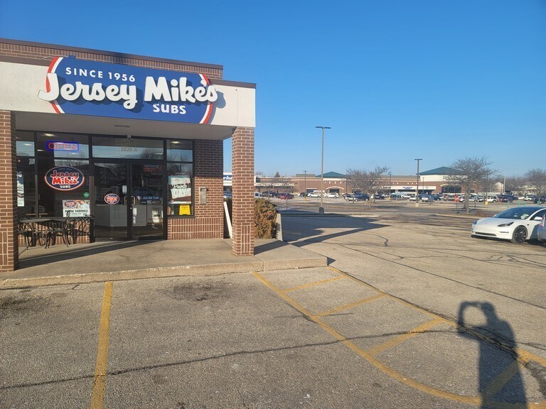 More Photos Of 5910-5960 75th St, Kenosha Unknown For Lease