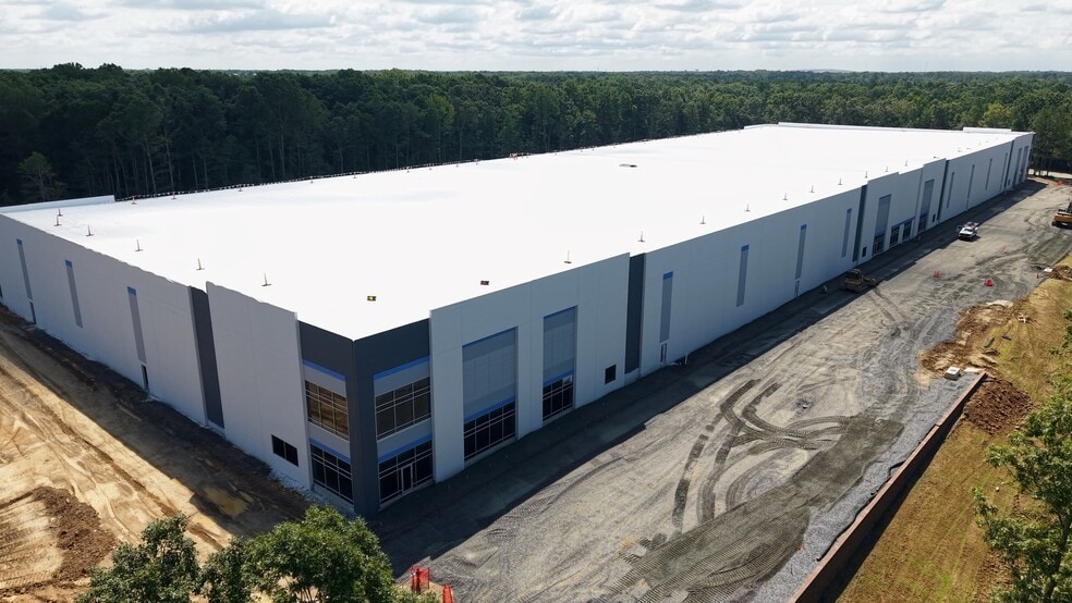 More Photos Of 8800 Whitepine Rd, Chesterfield Unknown For Lease