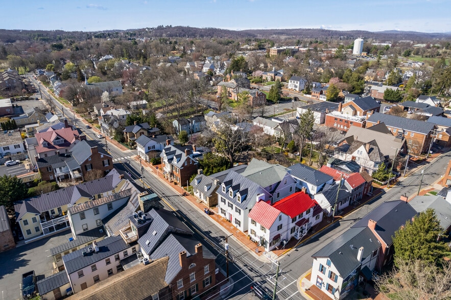 More Photos Of 104 Loudoun St SW, Leesburg Storefront Retail Office For Sale