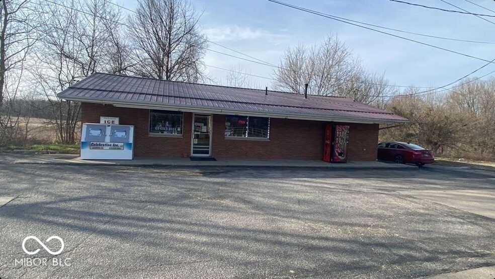 Primary Photo Of 2870 IN-61, Winslow Convenience Store For Sale