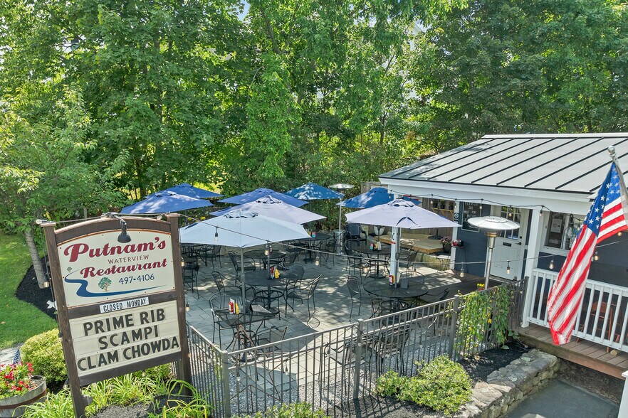 More Photos Of 40 Main St, Goffstown Restaurant For Sale