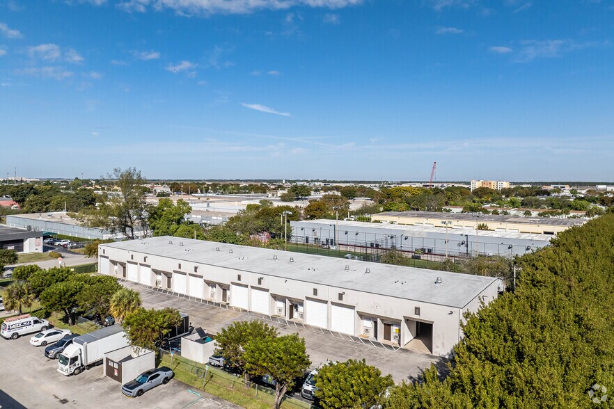 More Photos Of 14315 SW 139th Ct, Miami Warehouse For Lease