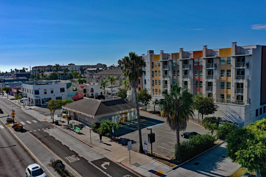 More Photos Of 3152 University Ave, San Diego Restaurant For Lease