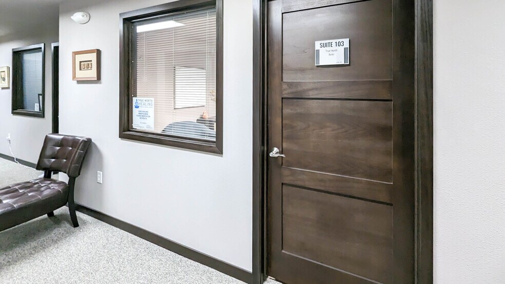 More Photos Of 529 Greene Ave, Green Bay Office For Lease