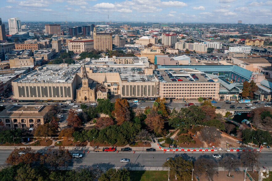 More Photos Of 849 E Commerce St, San Antonio Unknown For Lease