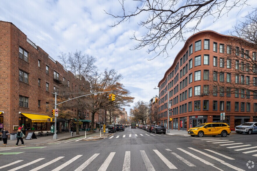 More Photos Of 535-539 Hudson St, New York Apartments For Lease