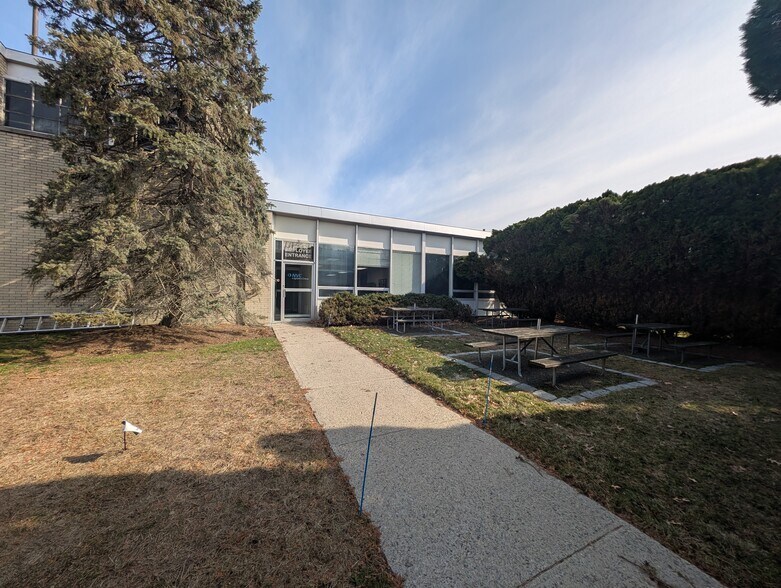 More Photos Of 1 Pond Rd, Rockleigh Warehouse For Lease