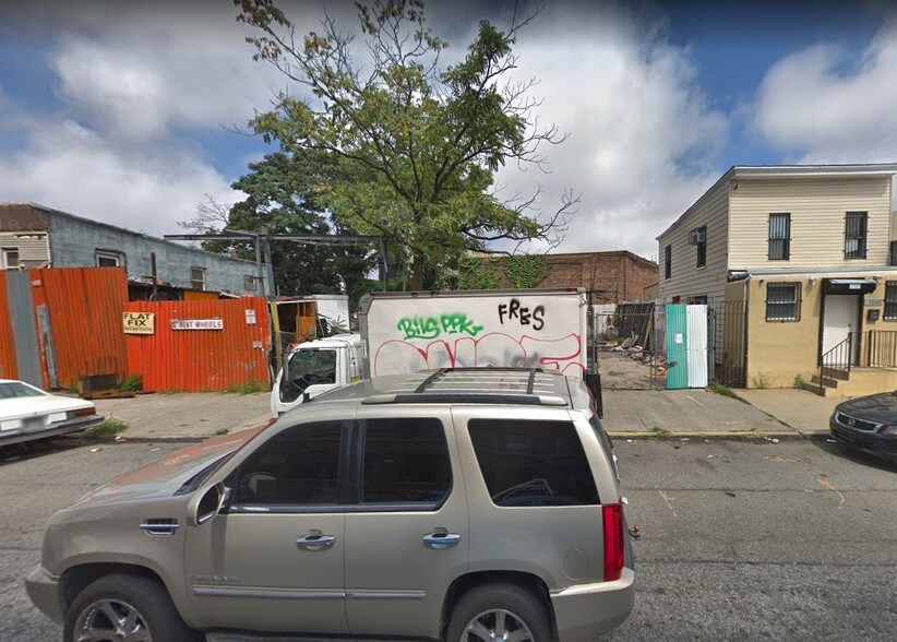 More Photos Of 1663 E New York Ave, Brooklyn Apartments For Sale