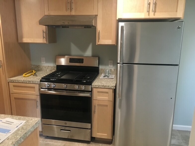 More Photos Of 1403-1413 Encinal Ave, Alameda Storefront Retail Residential For Sale