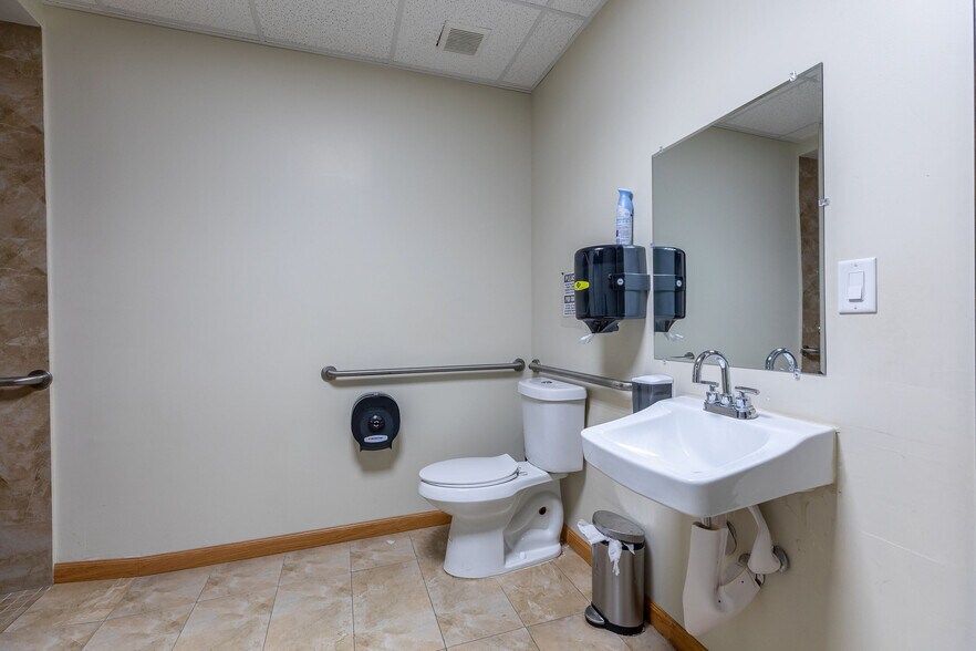 More Photos Of 25 SW 9th St, Miami Office Residential For Sale