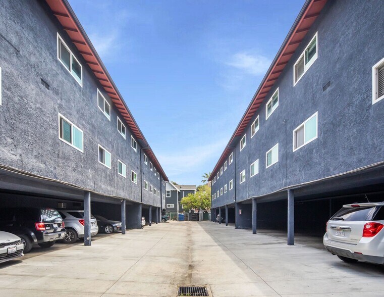 More Photos Of 2202-2208 Michigan Ave, Los Angeles Apartments For Sale