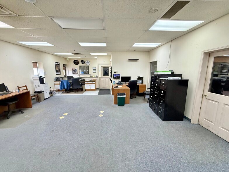 More Photos Of 12045 6300 Rd, Montrose Flex For Sale