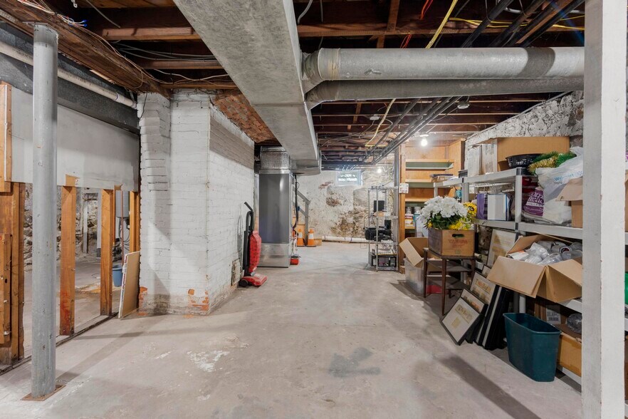 More Photos Of 158 East Ave, Norwalk Office For Lease