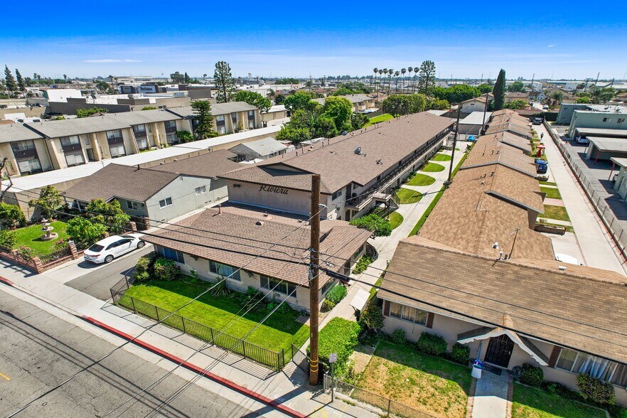 More Photos Of 4502 Elizabeth St, Cudahy Apartments For Sale