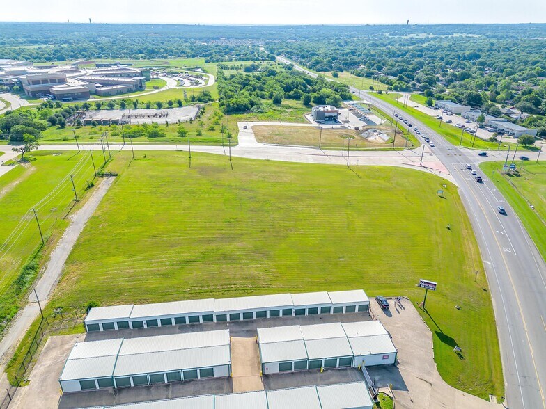 More Photos Of 735 E Renfro St, Burleson Land For Sale