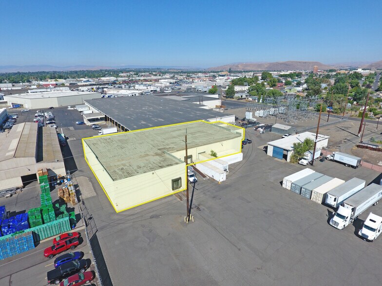 More Photos Of 911 S 3rd St, Yakima Truck Terminal For Lease