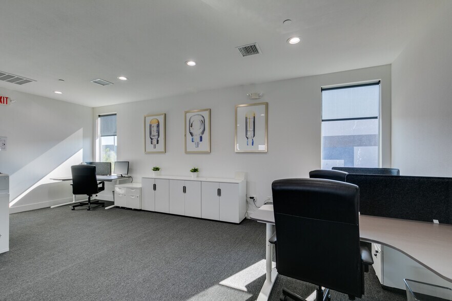 More Photos Of 7318 W Post Rd, Las Vegas Loft Creative Space For Sale