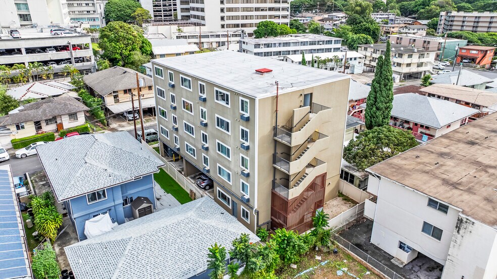 More Photos Of 311 Puuhue Pl, Honolulu Apartments For Sale
