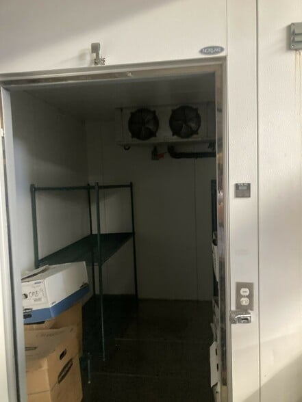 More Photos Of 44 Industrial Way, Norwood Research And Development For Lease