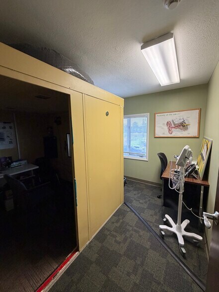 More Photos Of 1800 English Rd, Greece Medical For Lease