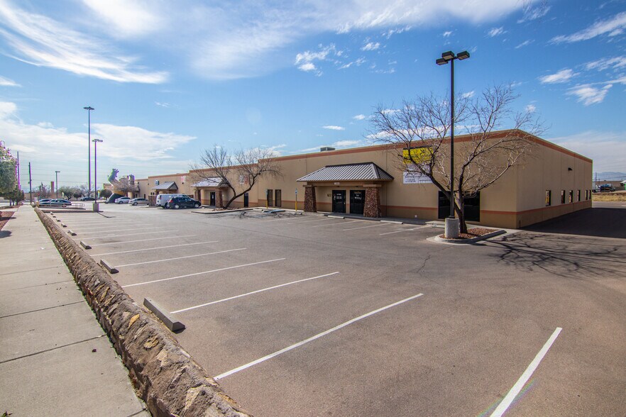 More Photos Of 1111 Barranca Dr, El Paso Warehouse For Lease