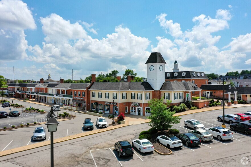 Primary Photo Of 283 S Woods Mill Rd, Chesterfield Unknown For Lease