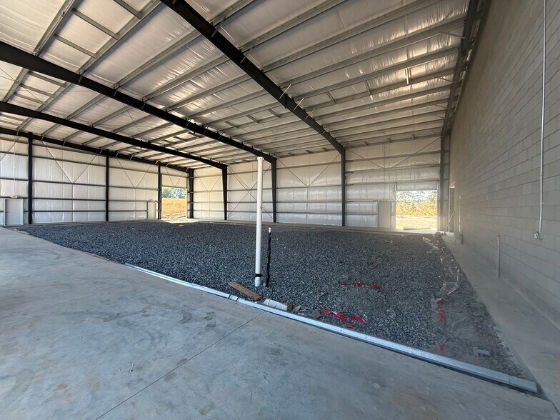 More Photos Of 107 Towne Center Dr. Greer SC 29650, Greer Flex For Lease