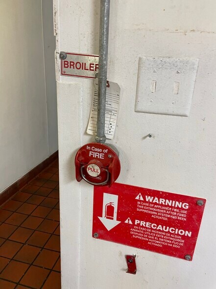 More Photos Of 3380 N Hayden Rd, Scottsdale Fast Food For Sale