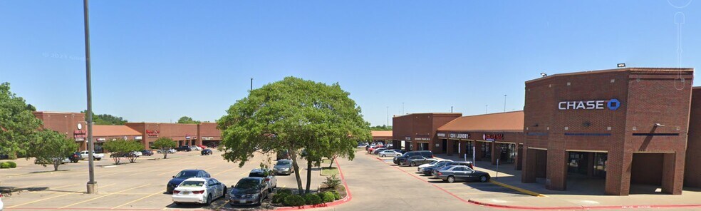 More Photos Of 2505-2525 E Arkansas Ln, Arlington Freestanding For Sale