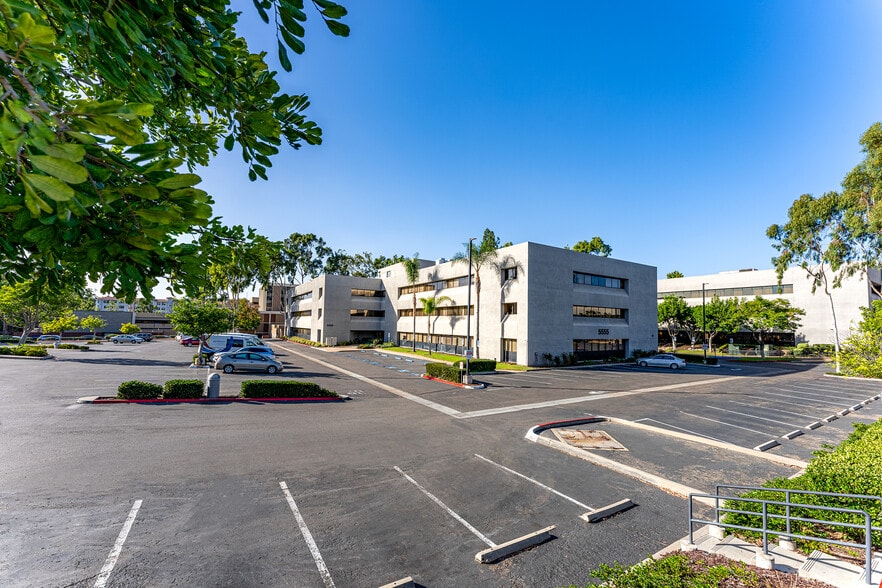 More Photos Of 5555 Reservoir Dr, San Diego Medical For Lease