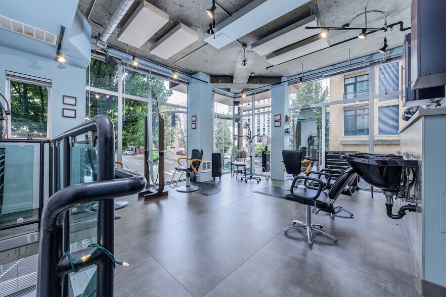 More Photos Of 1410 SW 11th Ave, Portland Apartments For Sale