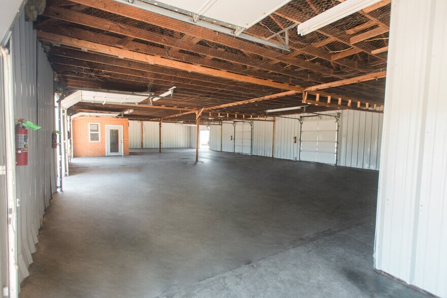 More Photos Of 241 S Park St, Tupelo Unknown For Lease