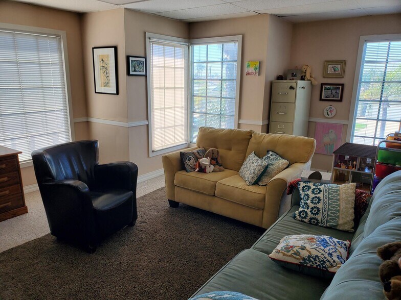 More Photos Of 12777 Valley View St, Garden Grove Medical For Lease